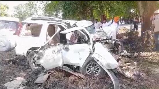The mangled remains of the Ford Endeavour SUV in which the four students of Rajiv Gandhi National University of Law, Patiala, were travelling. All four students died in the accident that occurred barely 50 metres from the university early on Saturday. (HT Photo)