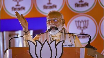 Prime Minister Narendra Modi addresses a campaign rally for Lok Sabha polls at Kharagpur in West Midnapur on Sunday. (PTI) Prime Minister Narendra Modi addresses a campaign rally for Lok Sabha polls at Kharagpur in West Midnapur on Sunday. (PTI)