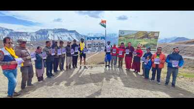 The cycle expedition reached the Buddhist Learning Centre in Tabo on May 18. (HT Photo) The cycle expedition reached the Buddhist Learning Centre in Tabo on May 18. (HT Photo)