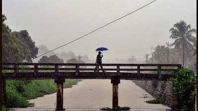 The weather office has predicted thunderstorms with lightning accompanied by gusty winds reaching 30-40 kmph in the state over the next few days. (PTI) The weather office has predicted thunderstorms with lightning accompanied by gusty winds reaching 30-40 kmph in the state over the next few days. (PTI)