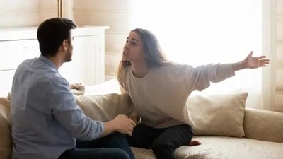 Refraining from Anger: Keep your emotions in check and avoid getting angry or speaking harsh words, maintaining a calm and peaceful demeanour. (Unsplash) Refraining from Anger: Keep your emotions in check and avoid getting angry or speaking harsh words, maintaining a calm and peaceful demeanour. (Unsplash)