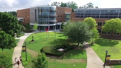 Suspect guns down female student of Georgia’s Kennesaw State University on campus (Kennesaw State University/Facebook) Suspect guns down female student of Georgia’s Kennesaw State University on campus (Kennesaw State University/Facebook)