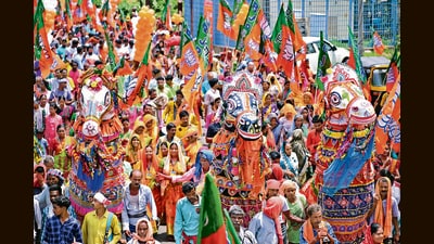upporters gather during an election campaign by Bharatiya Janata Party (BJP) in Odisha. (Prahlad Mahato)