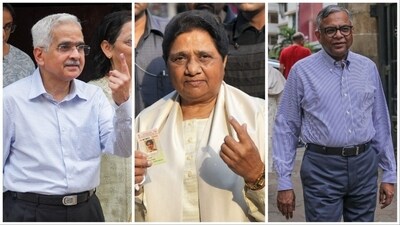 Prominent early voters were Reserve Bank Governor Shaktikanta Das, BSP chief Mayawati, Tata Sons Chairman N Chandrasekaran, Union minister Piyush Goyal and industrialist Anil Ambani. Prominent early voters were Reserve Bank Governor Shaktikanta Das, BSP chief Mayawati, Tata Sons Chairman N Chandrasekaran, Union minister Piyush Goyal and industrialist Anil Ambani.