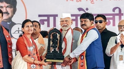 Prime Minister Narendra Modi with Shiv Sena candidate for Nashik Hemant Godse (right) at a rally in Dindora on May 14 (BJP) Prime Minister Narendra Modi with Shiv Sena candidate for Nashik Hemant Godse (right) at a rally in Dindora on May 14 (BJP)