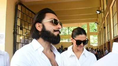 Ranveer Singh and Deepika Padukone arrived to cast their vote together. Both of them were seen in matching white outfits. Ranveer Singh and Deepika Padukone arrived to cast their vote together. Both of them were seen in matching white outfits.