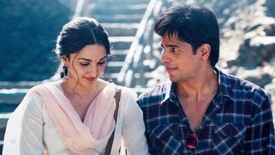 Kiara Advani and Sidharth Malhotra in a still from Shershaah. Kiara Advani and Sidharth Malhotra in a still from Shershaah.