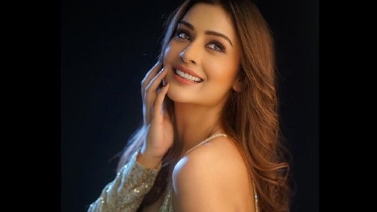 Payal Rajput, Rakshana Yapımcısının Kendisini Tollywood'dan Yasaklamakla Tehdit Ettiğini İddia Ediyor; TFPC geri adım attı
