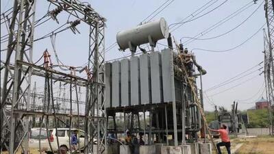 Burnt-out transformers in many areas are taking an excruciating 12 to 16 hours to repair. (HT file photo for representation) Burnt-out transformers in many areas are taking an excruciating 12 to 16 hours to repair. (HT file photo for representation)