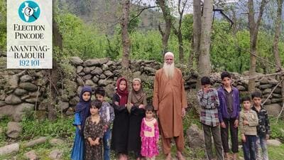 In Chaklipora, voters have long braved militancy to vote. (HT photo) In Chaklipora, voters have long braved militancy to vote. (HT photo)