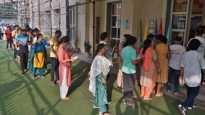 Thane and Kalyan, the two Lok Sabha constituencies in the Thane district, which is considered chief minister Eknath Shinde’s bastion and experienced a battle between the two Shiv Sena factions, also surprisingly witnessed a low turnout. (Praful Gangurde / HT Photo)