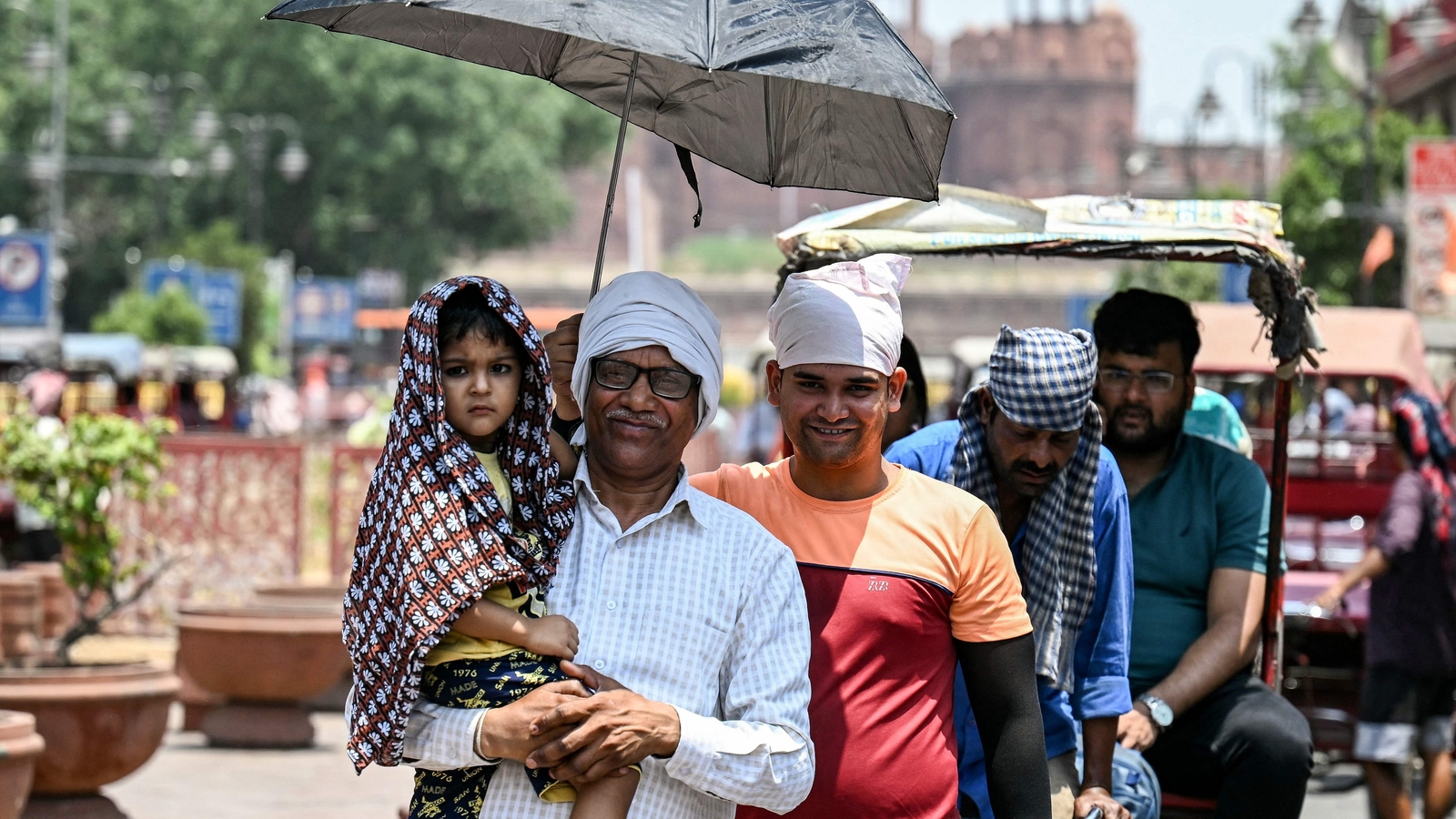 Delhi's blazing heatwave: As temperature soars, so does the impatience of citizens - Vimarsana News
