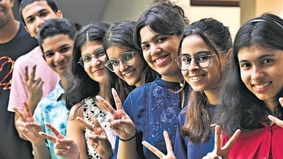 Students rejoicing after 12th HSC results were declared online at Agnel Multipurpose School and Junior College at Vashi in Navi Mumbai, India, on Tuesday, May 21, 2024. (Photo by Bachchan Kumar/ HT PHOTO) (HT PHOTO) Students rejoicing after 12th HSC results were declared online at Agnel Multipurpose School and Junior College at Vashi in Navi Mumbai, India, on Tuesday, May 21, 2024. (Photo by Bachchan Kumar/ HT PHOTO) (HT PHOTO)
