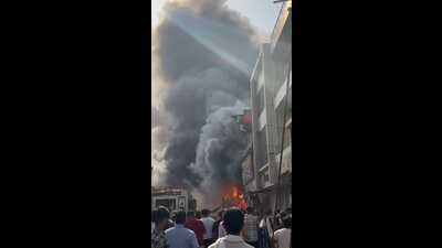 The fire in Sindhi Bazar, Agra. (HT)