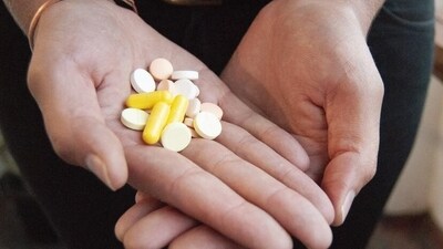 An imbalance in gut flora: Antibiotic use can lead to digestive issues, weakened immunity, and more. It's important to use antibiotics only when absolutely necessary. (Aleksandra Sagan/Canadian Press/empics/picture alliance ) An imbalance in gut flora: Antibiotic use can lead to digestive issues, weakened immunity, and more. It's important to use antibiotics only when absolutely necessary. (Aleksandra Sagan/Canadian Press/empics/picture alliance )
