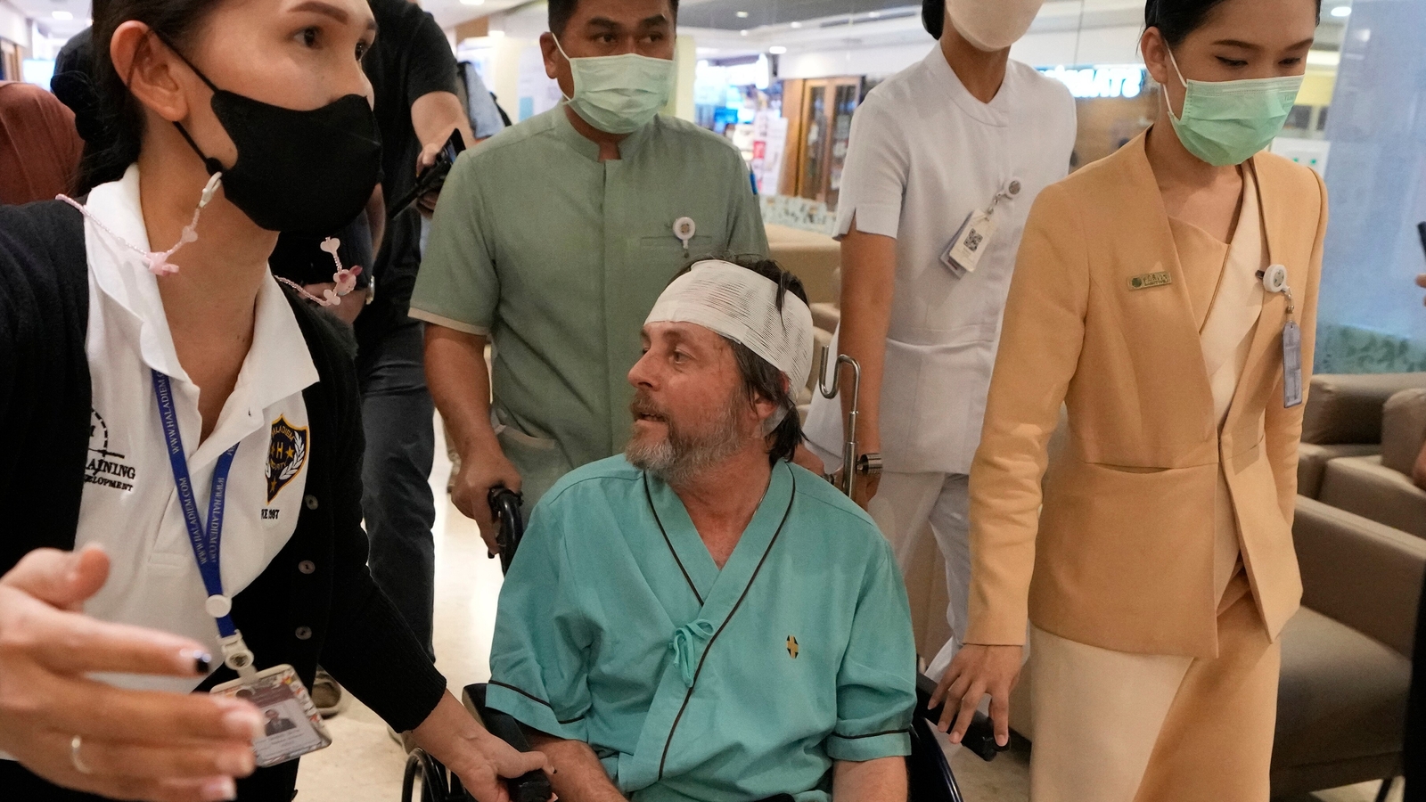 Several injured passengers on turbulence-hit Singapore flight will need spinal surgery, says Bangkok hospital - Vimarsana News