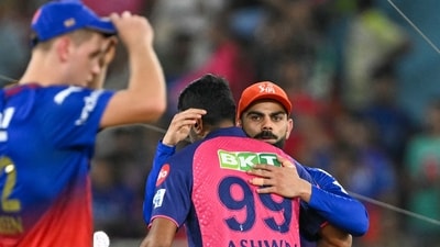 Royal Challengers Bengaluru's Virat Kohli (R) greets Rajasthan Royals' Ravichandran Ashwin. (AFP) Royal Challengers Bengaluru's Virat Kohli (R) greets Rajasthan Royals' Ravichandran Ashwin. (AFP)