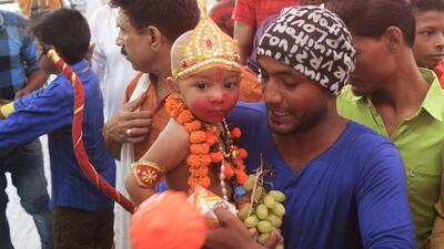 Devotees gathered for offering puja at Hanuman Setu on the occasion of Bada Mangal in 2017 (Deepak Gupta/ HT File) Devotees gathered for offering puja at Hanuman Setu on the occasion of Bada Mangal in 2017 (Deepak Gupta/ HT File)