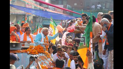 Former chief minister and BJP candidate from Karnal Lok Sabha Manohar Lal Khattar on Thursday said that those protesting against him or his government in the state or at the Centre are neither farmers nor true Sikhs. (HT Photo)