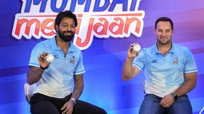 Mumbai Indians coach Mark Boucher (R) and captain Hardik Pandya were all smiles at the beginning of IPL 2024 (PTI) Mumbai Indians coach Mark Boucher (R) and captain Hardik Pandya were all smiles at the beginning of IPL 2024 (PTI)