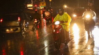 Houses and major roads in parts of Kochi were flooded in the sudden rains, while low-lying areas of Thrissur city were also inundated. (PTI) Houses and major roads in parts of Kochi were flooded in the sudden rains, while low-lying areas of Thrissur city were also inundated. (PTI)