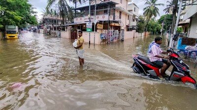 According to the weather department, a red alert was issued for Pathanamthitta, Alappuzha, Kottayam, Ernakulam, and Idukki. (PTI) According to the weather department, a red alert was issued for Pathanamthitta, Alappuzha, Kottayam, Ernakulam, and Idukki. (PTI)
