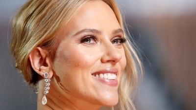 Scarlett Johansson poses on the red carpet during the Oscars arrivals at the 92nd Academy Awards in Hollywood. (Reuters)