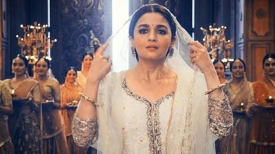 Alia Bhatt's Kalank song Ghar More Pardesiya gets a shoutout from The Academy Alia Bhatt's Kalank song Ghar More Pardesiya gets a shoutout from The Academy