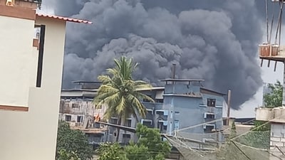 A huge boiler blast took place in the MIDC area, Phase II in Dombivli, Maharashtra. A huge boiler blast took place in the MIDC area, Phase II in Dombivli, Maharashtra.