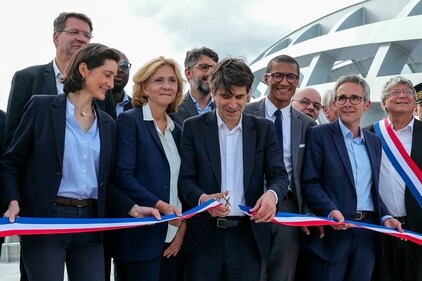 Inauguration of the "Franchissement Urbain Pleyel" pedestrian footbridge connecting the Paris 2024 Olympic and Paralympic athletes' village to Olympic event venues. (AFP) Inauguration of the "Franchissement Urbain Pleyel" pedestrian footbridge connecting the Paris 2024 Olympic and Paralympic athletes' village to Olympic event venues. (AFP)