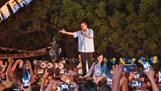 Delhi chief minister Arvind Kejriwal addresses the 'Nukkad Sabhas' in support of Aam Aadmi Party (AAP) candidate from New Delhi, Somnath Bharti ahead of the sixth phase of Lok Sabha Polls, at Indira Market, RK Puram sec 7, in New Delhi on Wednesday. ((ANI Photo/Jitender Gupta))