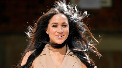 FILE PHOTO: Britain's Meghan Markle, Duchess of Sussex, arrives to meet academics and students during a roundtable discussion on female access to higher education with the Association of Commonwealth Universities, at the University of Johannesburg, Johannesburg, South Africa, October 1, 2019. REUTERS/Toby Melville/File Photo (REUTERS)
