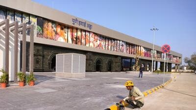 In-line baggage checking system will be introduced at the Pune Airport’s new terminal building as it gets security clearance. (HT) In-line baggage checking system will be introduced at the Pune Airport’s new terminal building as it gets security clearance. (HT)