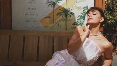 Sharing the photos on Instagram, Jacqueline Fernandez in her caption, Soaking up the sun, the movies and the magic of Cannes! She posed solo in her latest sun-kissed photos clicked at the picturesque French Riviera. Sharing the photos on Instagram, Jacqueline Fernandez in her caption, Soaking up the sun, the movies and the magic of Cannes! She posed solo in her latest sun-kissed photos clicked at the picturesque French Riviera.