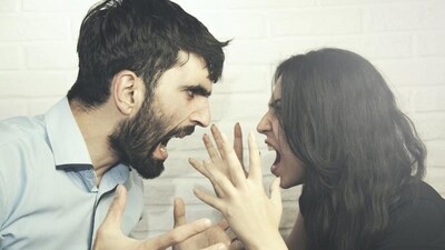 When the relationship has a history of past harm and betrayal, it is difficult to trust the partner again and start to feel that they are loyal to us. When the relationship has a history of past harm and betrayal, it is difficult to trust the partner again and start to feel that they are loyal to us. 