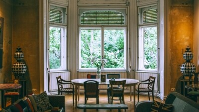 Embracing rustic decor can transform your home into a cosy, timeless retreat. (Pexels) Embracing rustic decor can transform your home into a cosy, timeless retreat. (Pexels)
