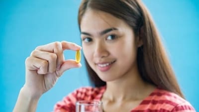 Vitamin E capsules are praised for their skin, hair, and eye benefits. (Freepik) Vitamin E capsules are praised for their skin, hair, and eye benefits. (Freepik)