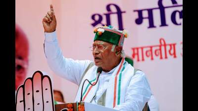All India Congress Committee (AICC) president Mallikarjun Kharge on Saturday appealed to the voters to break their silence in the Lok Sabha election’s last phase. (HT Photo)