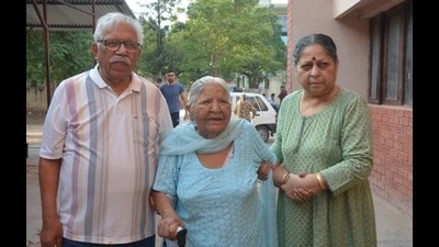 Physical limitations notwithstanding, senior citizens from Panchkula turned up in large numbers to exercise their right to vote on Saturday. (Sant Arora/HT) Physical limitations notwithstanding, senior citizens from Panchkula turned up in large numbers to exercise their right to vote on Saturday. (Sant Arora/HT)