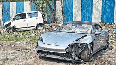 Pune: The Porsche car found without number plate, in Pune, Tuesday, May 21, 2024. The car was allegedly driven by a 17-year-old boy who knocked down two motorbike riders. Pune: The Porsche car found without number plate, in Pune, Tuesday, May 21, 2024. The car was allegedly driven by a 17-year-old boy who knocked down two motorbike riders.