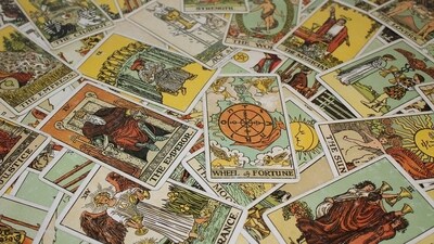 Read about your daily tarot prediction for May 25, 2024. (Pixabay)