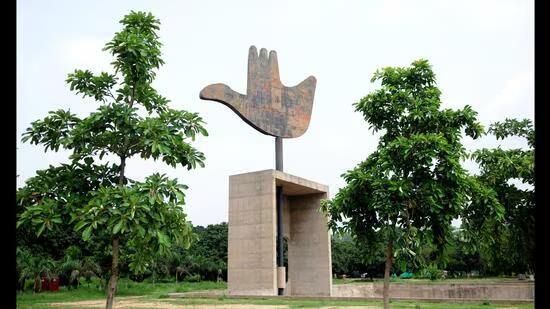 During a hearing in high court, it was contended by the naib tehsildar (periphery) that the structure is unauthorised, falling within the Sukhna Catchment area. (HT file photo for representation)