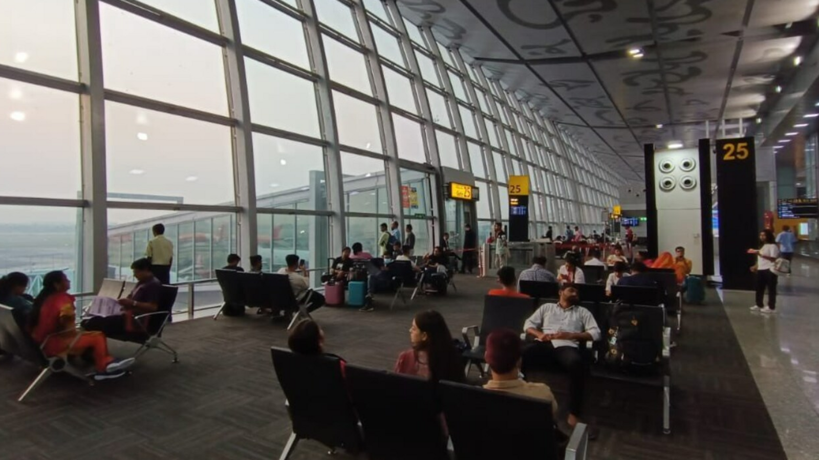 Cyclone Remal: Passengers stranded at Kolkata airport as operations halted for 21 hours - Vimarsana News