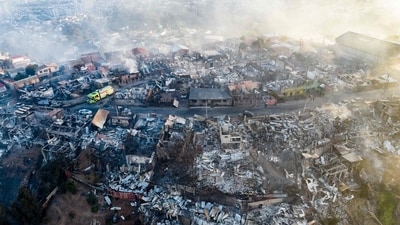 The megafire began Feb. 2 in the Lago Peñuelas nature reserve, in the central region of Chile, and for several days burned several communes, including destroying more than 10,000 homes. (AFP)