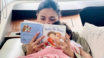 Alia Bhatt with daughter Raha in the latest picture. Alia Bhatt with daughter Raha in the latest picture.