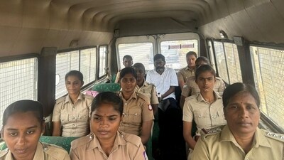 Shankar being taken around Tamil Nadu as part of evidence gathering in the cases against him, accompanied by an all-women team of police personnel. (KA Shaji)