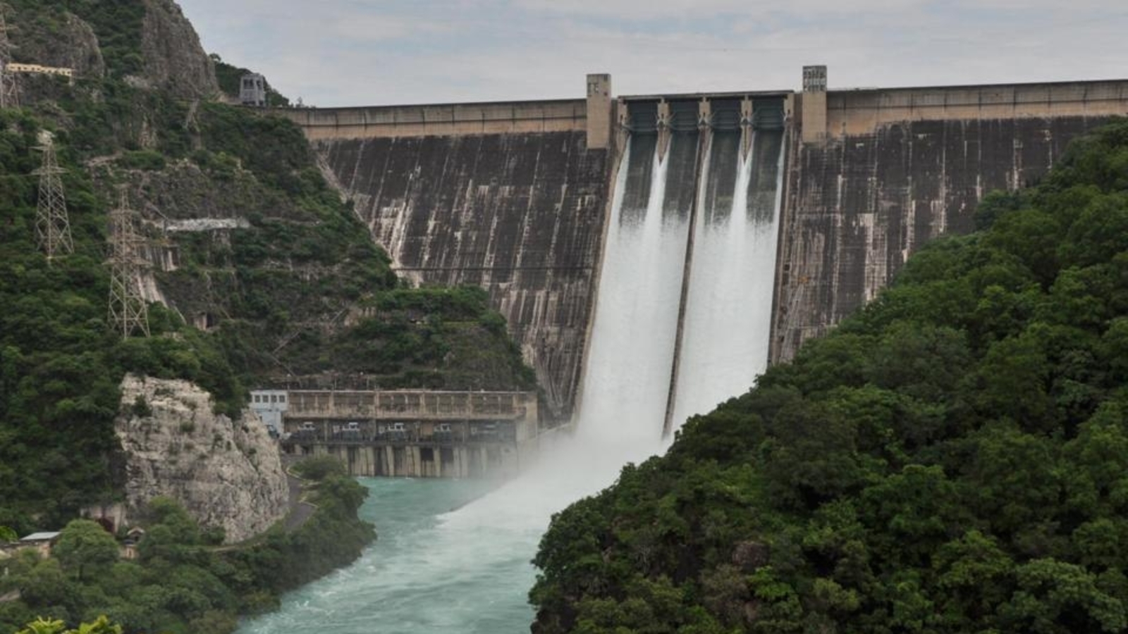 Heat is on: Fast melting snow doubles water inflow into reservoirs - Vimarsana News