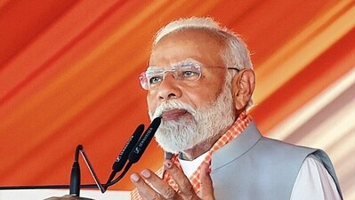 Prime Minister Narendra Modi in Mirzapur on Sunday. (ANI) Prime Minister Narendra Modi in Mirzapur on Sunday. (ANI)