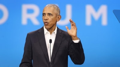 Former US President Barack Obama speaks to attendees at the Obama Foundation Democracy Forum in Chicago, Illinois. (AFP) Former US President Barack Obama speaks to attendees at the Obama Foundation Democracy Forum in Chicago, Illinois. (AFP)