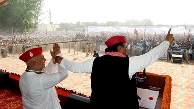 Samajwadi Party Chief Akhilesh Yadav addressing a rally in support of INDIA bloc candidate from the Kushinagar constituency Ajay Pratap Singh Pintu in Kushinagar, Uttar Pradesh. (ANI) Samajwadi Party Chief Akhilesh Yadav addressing a rally in support of INDIA bloc candidate from the Kushinagar constituency Ajay Pratap Singh Pintu in Kushinagar, Uttar Pradesh. (ANI)